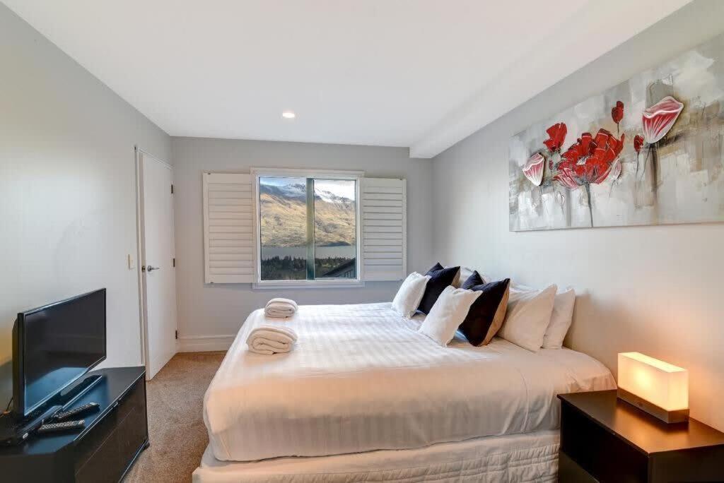 Modern 3 Bedroom With Stunning Postcard Views! Queenstown Kültér fotó